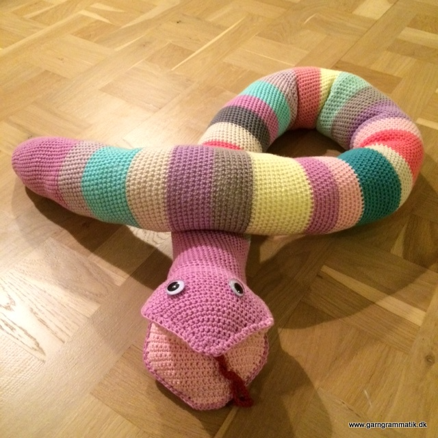 En faaaarlig Muppet slange har set dagens lys…