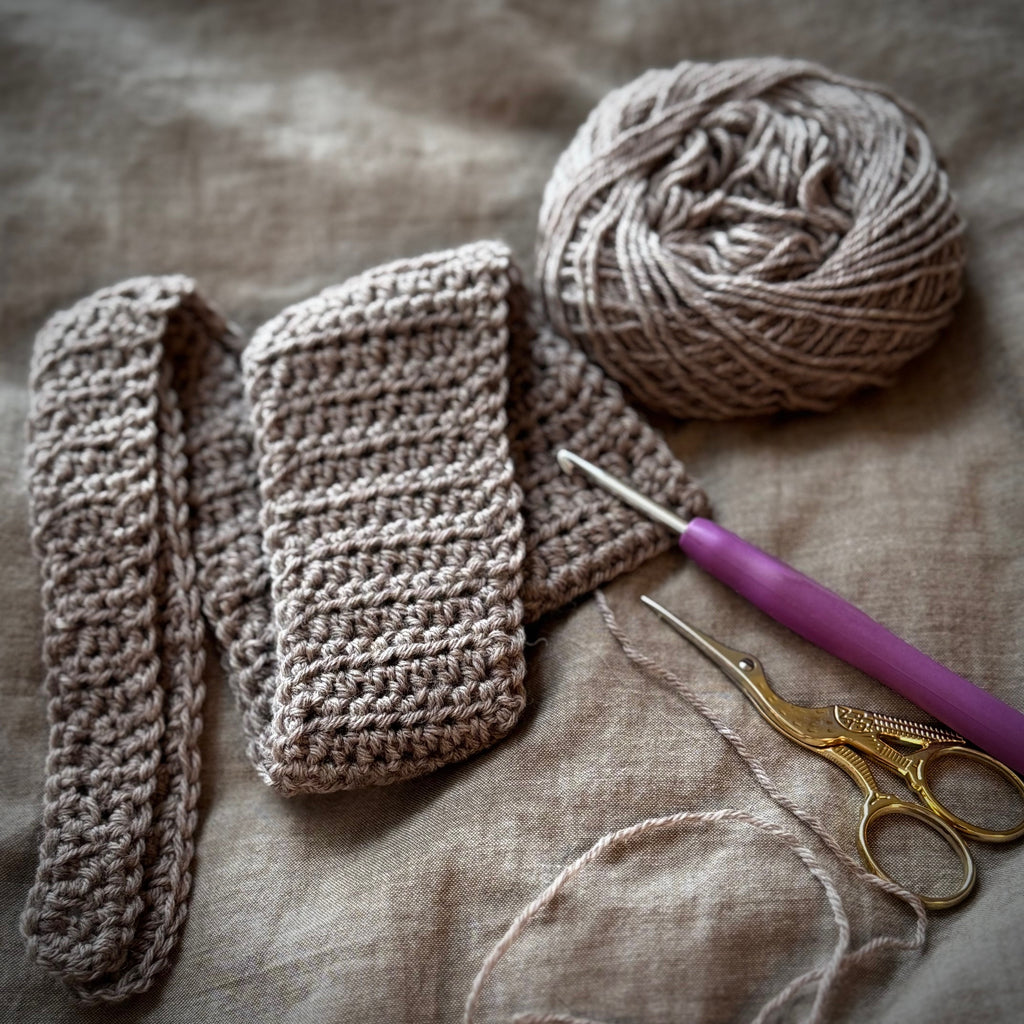 Vera Scarf – lille hæklet tørklæde