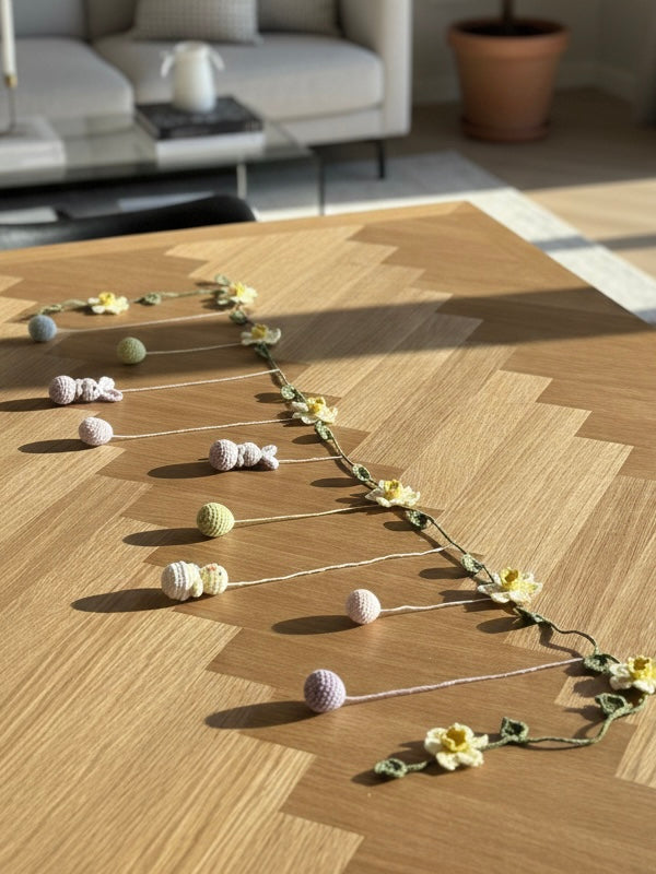 Påskeranke med hæklet påskepynt