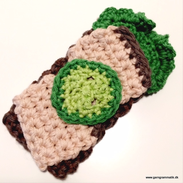 Rugbrødsmadder - hæklet legemad