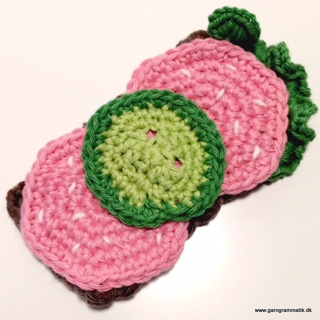 Rugbrødsmadder - hæklet legemad